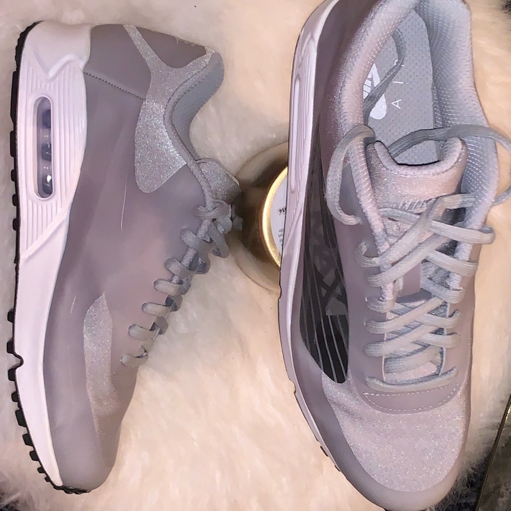 GREY AIR MAX NIKE